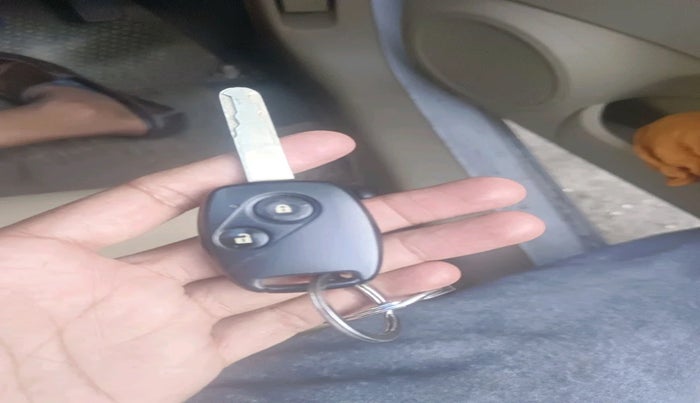 2014 Honda Mobilio 1.5L I-VTEC V, Petrol, Manual, 1,54,880 km, interior