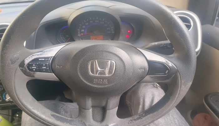 2014 Honda Mobilio 1.5L I-VTEC V, Petrol, Manual, 1,54,880 km, interior