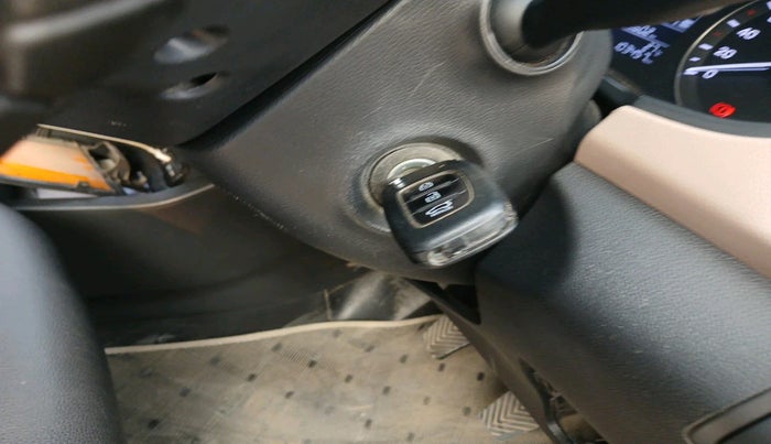 2017 Hyundai Elite i20 ASTA 1.2, Petrol, Manual, 1,03,457 km, interior