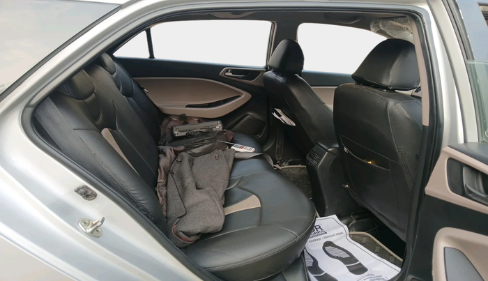 2017 Hyundai Elite i20 ASTA 1.2, Petrol, Manual, 1,03,457 km, interior