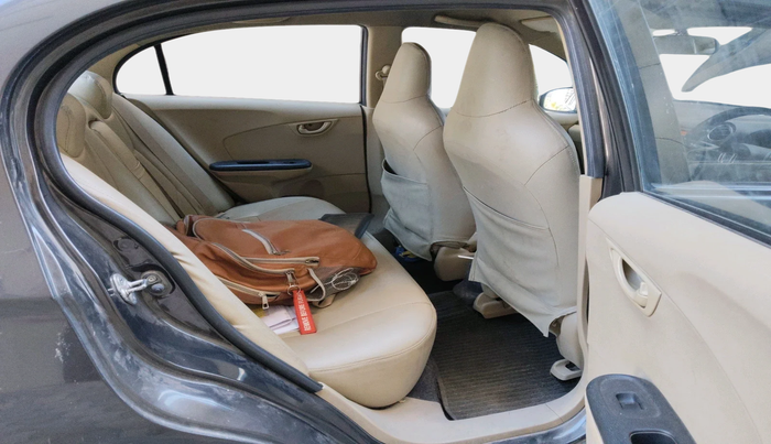 2015 Honda Amaze 1.5L I-DTEC S, Diesel, Manual, 50,886 km, interior