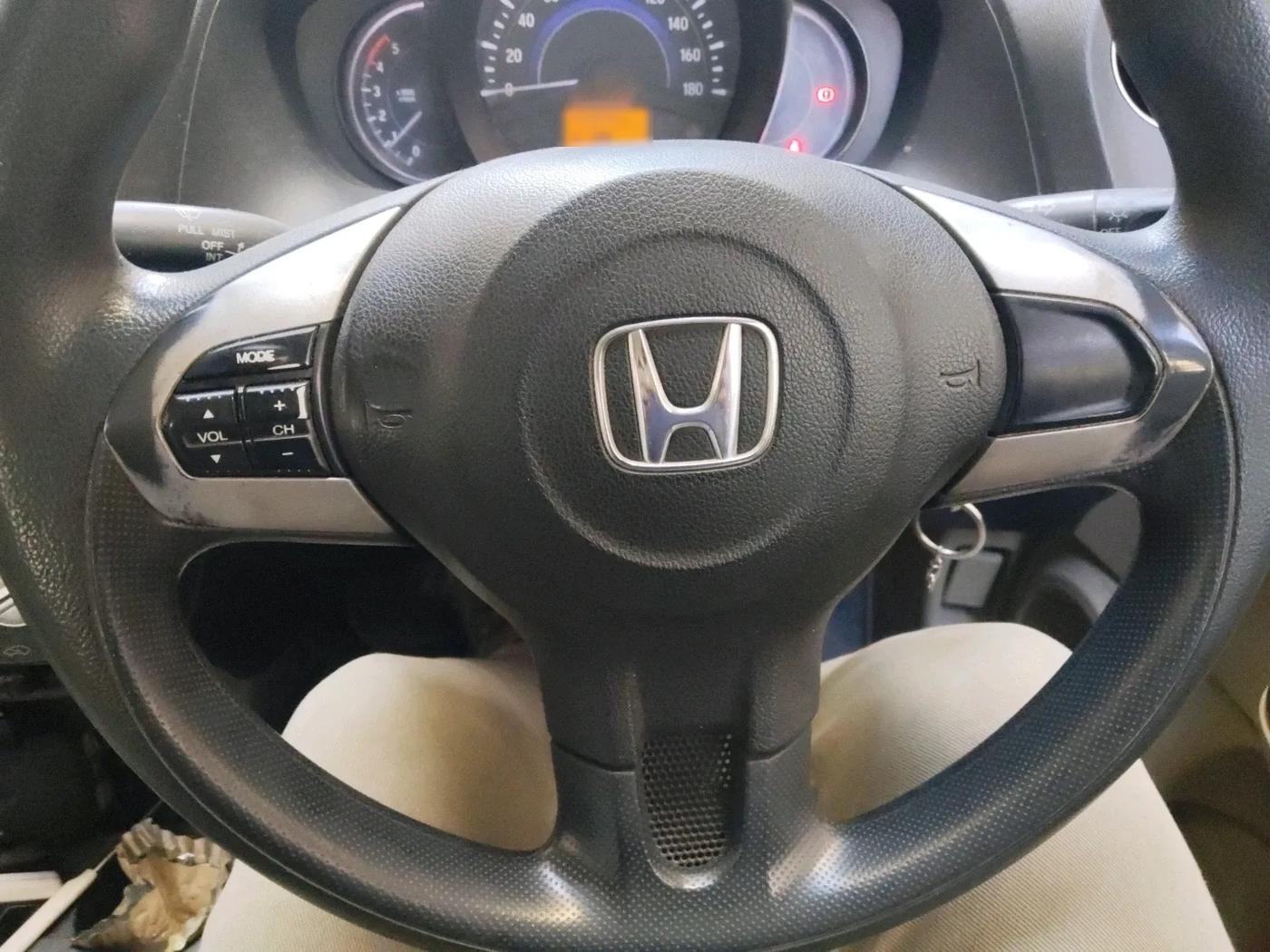 2015 Honda Amaze 1.5L I-DTEC S, Diesel, Manual, 50,886 km, interior