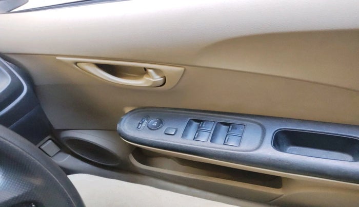 2015 Honda Amaze 1.5L I-DTEC S, Diesel, Manual, 50,886 km, interior