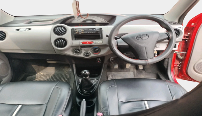2011 Toyota Etios G, Petrol, Manual, 94,066 km, interior