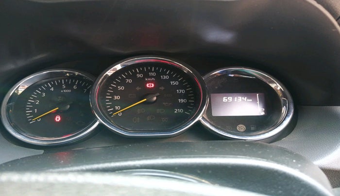 2017 Renault Duster 85 PS RXS MT DIESEL, Diesel, Manual, 69,134 km, interior