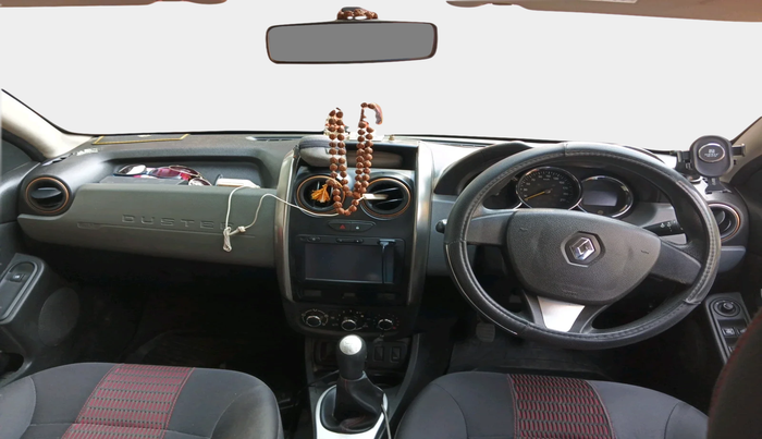 2017 Renault Duster 85 PS RXS MT DIESEL, Diesel, Manual, 69,134 km, interior