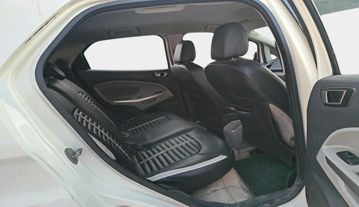 2013 Ford Ecosport TREND 1.5L DIESEL, Diesel, Manual, 2,94,748 km, interior