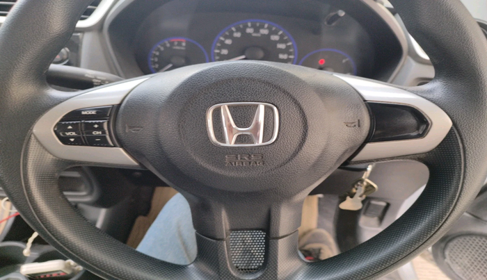 2017 Honda Brio VX MT, Petrol, Manual, 48,141 km, interior