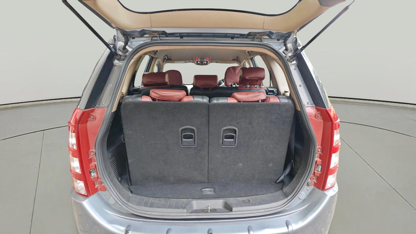 2014 Mahindra XUV500 W6, Diesel, Manual, 1,38,304 km, exterior