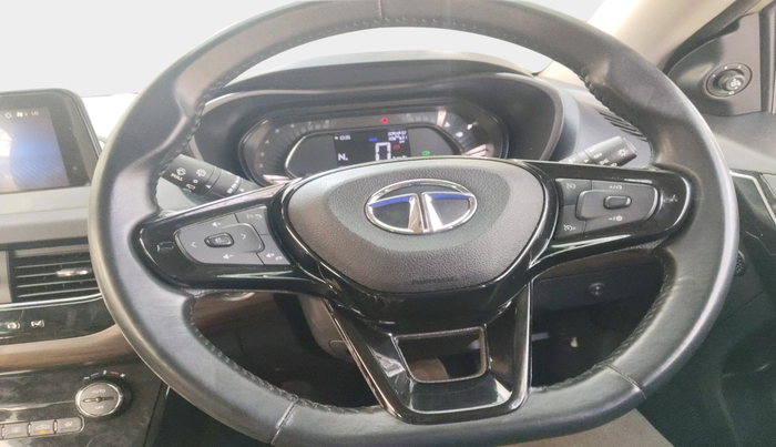 2022 Tata NEXON XZA PLUS (PREMIUM) KAZIRANGA PETROL, Petrol, Automatic, 34,560 km, interior