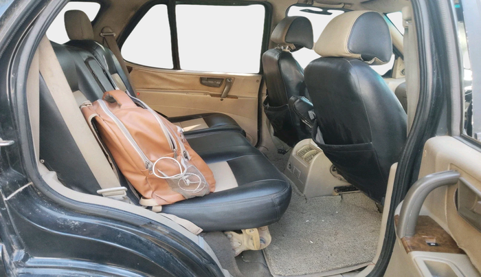 2011 Tata Safari 4X2 LX DICOR, Diesel, Manual, 3,52,548 km, interior