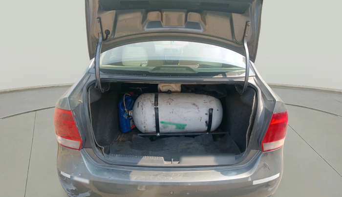 2013 Volkswagen Vento COMFORTLINE 1.6, CNG, Manual, 95,919 km, exterior