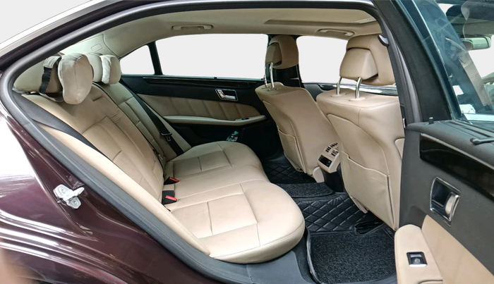 2011 Mercedes Benz E Class E 250 CDI ELEGANCE, Diesel, Automatic, 1,16,916 km, interior