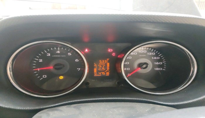 2016 Mahindra TUV300 T8, Diesel, Manual, 47,518 km, interior