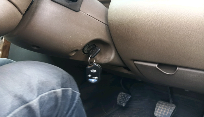 2011 Tata Safari 4X2 EX DICOR, Diesel, Manual, 1,13,047 km, interior