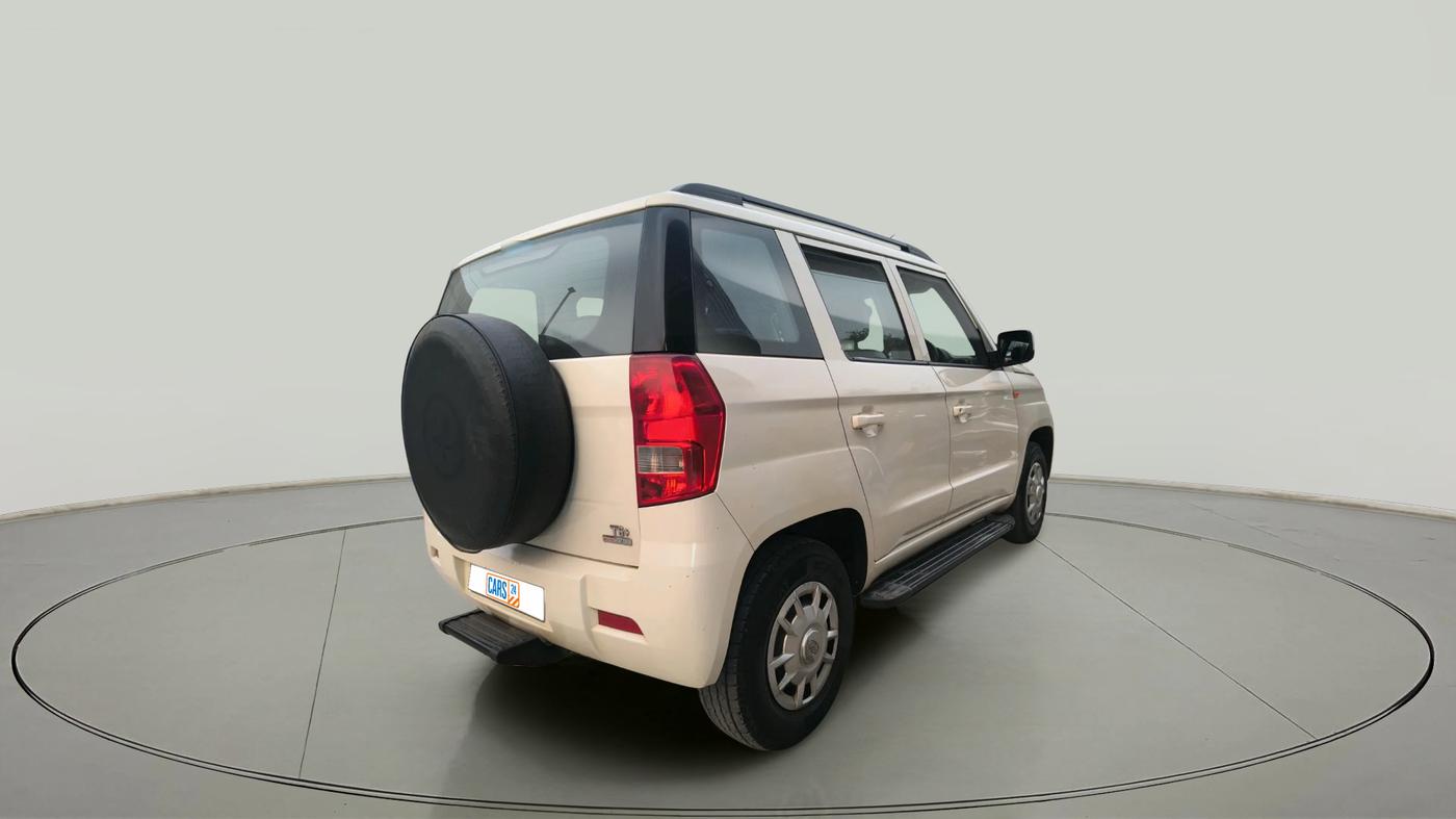 2017 Mahindra TUV300 T6 PLUS AMT, Diesel, Automatic, 23,373 km, exterior