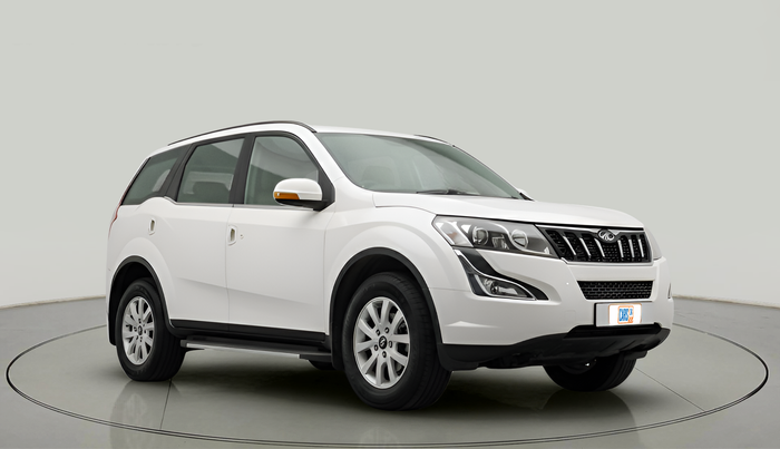 2017 Mahindra XUV500 W10 AT, Diesel, Automatic, 1,03,373 km, exterior