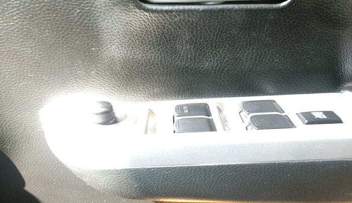 2013 Maruti Wagon R 1.0 VXI, Petrol, Manual, 46,811 km, interior