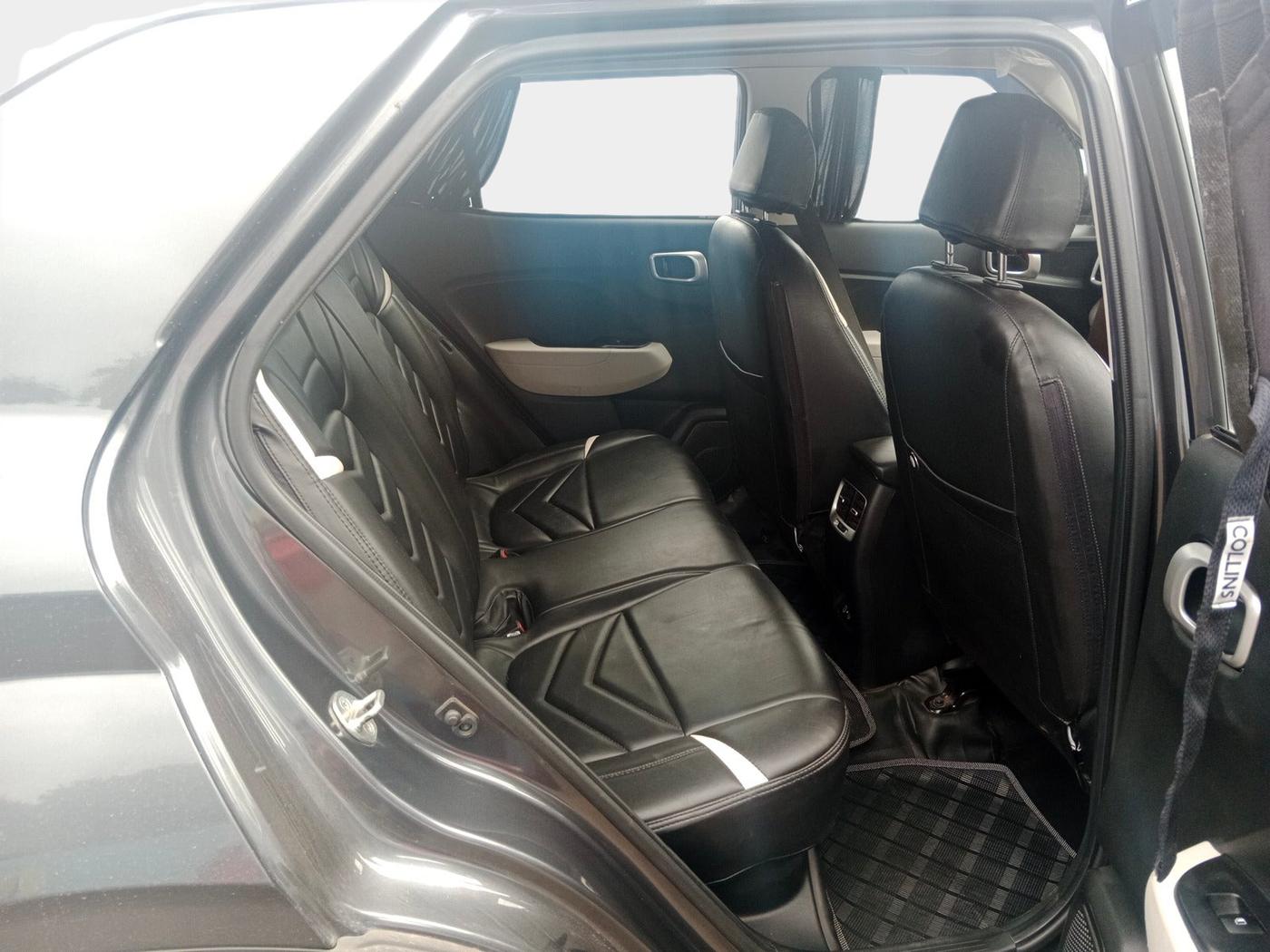 2022 Hyundai VENUE S(O) 1.2, Petrol, Manual, 40,112 km, interior