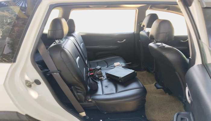 2016 Honda BR-V 1.5L I-VTEC S, CNG, Manual, 1,20,419 km, interior