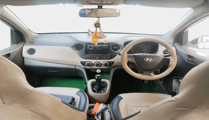 2013 Hyundai Grand i10 MAGNA 1.1 CRDI, Diesel, Manual, 1,64,113 km, interior