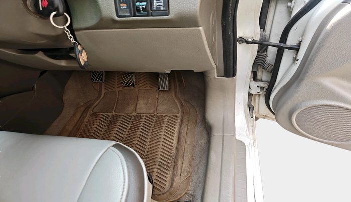 2010 Maruti SX4 VXI CNG, Petrol, Manual, 1,12,484 km, interior