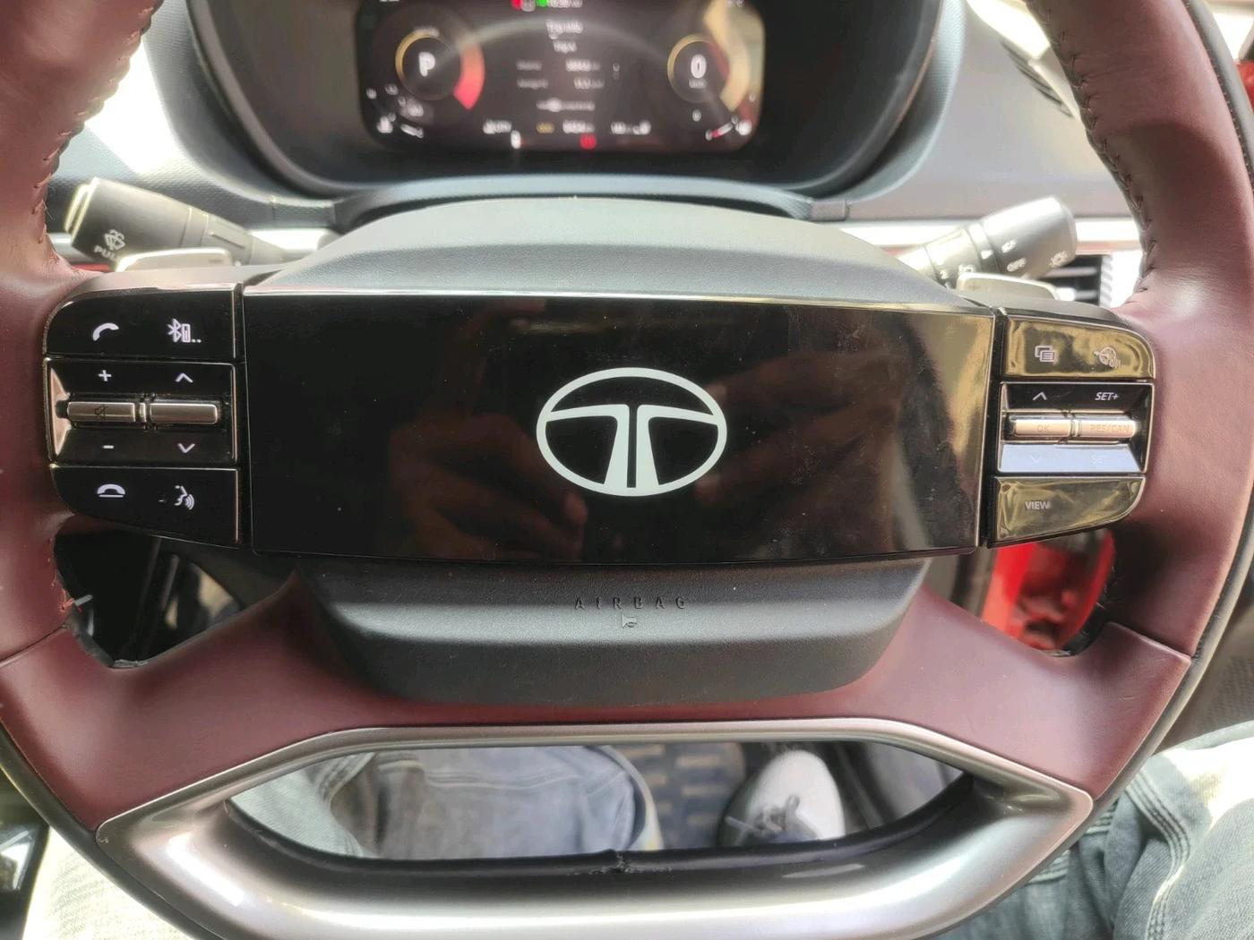 2025 Tata Curvv Accomplished S 1.2 Petrol 7DCA, Petrol, Automatic, 8,454 km, interior
