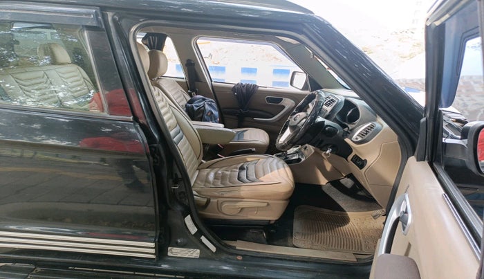 2017 Mahindra TUV300 T8 AMT, Diesel, Automatic, 96,322 km, interior