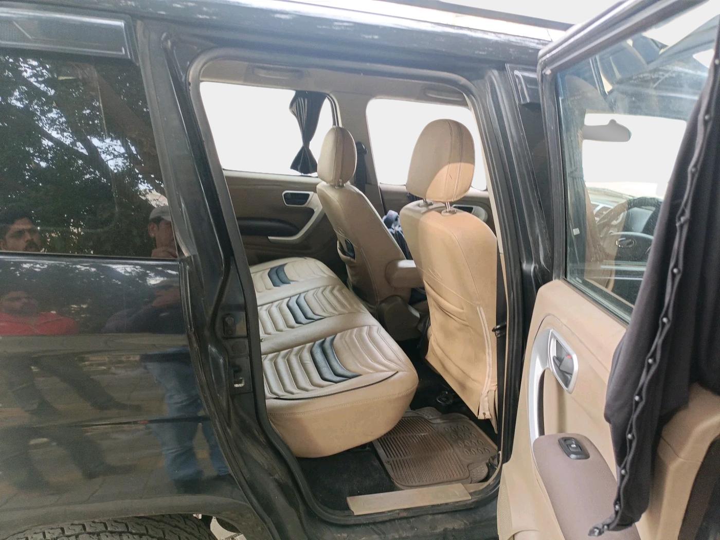 2017 Mahindra TUV300 T8 AMT, Diesel, Automatic, 96,322 km, interior