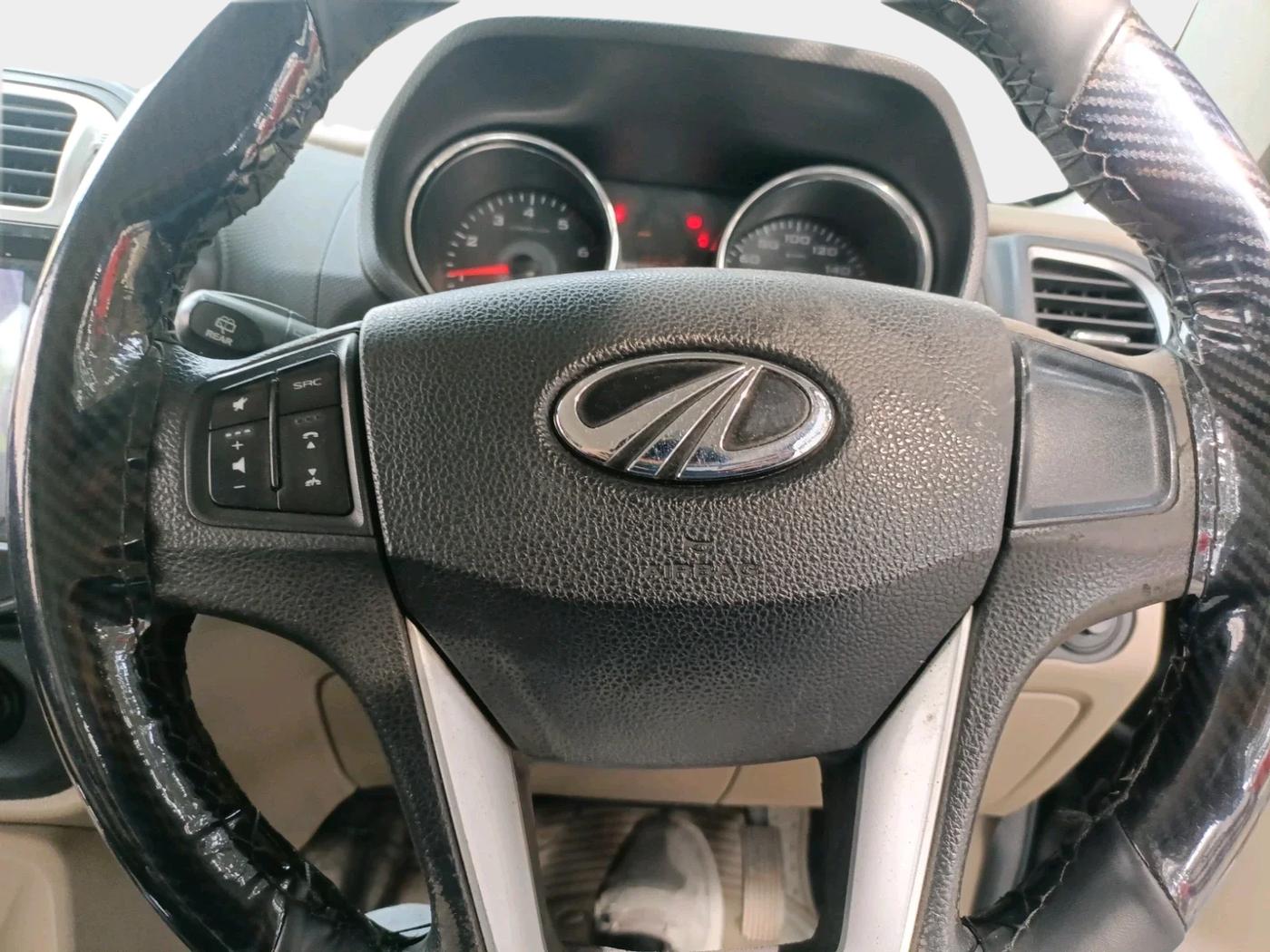 2017 Mahindra TUV300 T8 AMT, Diesel, Automatic, 96,322 km, interior