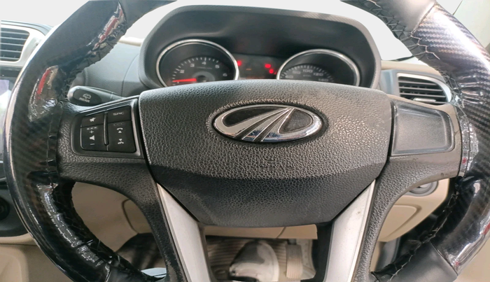2017 Mahindra TUV300 T8 AMT, Diesel, Automatic, 96,322 km, interior