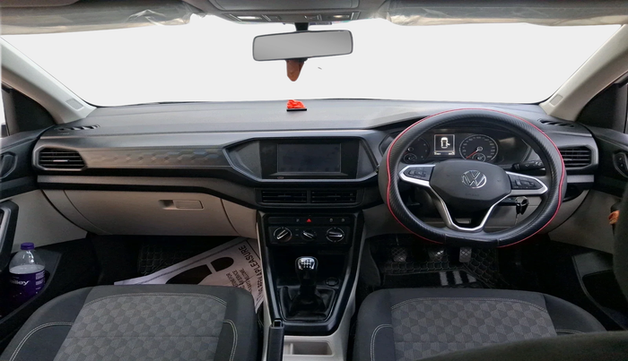 2024 Volkswagen TAIGUN COMFORTLINE 1.0 TSI MT, Petrol, Manual, 27,401 km, interior