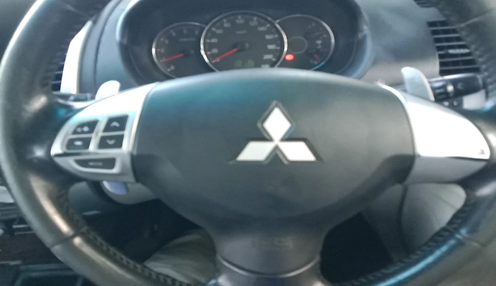 2016 Mitsubishi Pajero Sport 2.5 AT 4X2, Diesel, Automatic, 1,61,091 km, interior