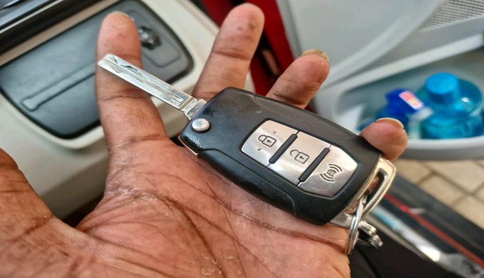 2019 Mahindra XUV300 W6 1.5 DIESEL, Diesel, Manual, 80,265 km, interior