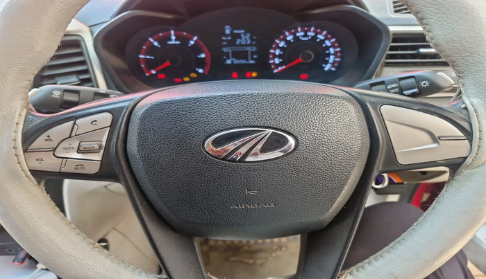 2019 Mahindra XUV300 W6 1.5 DIESEL, Diesel, Manual, 80,265 km, interior