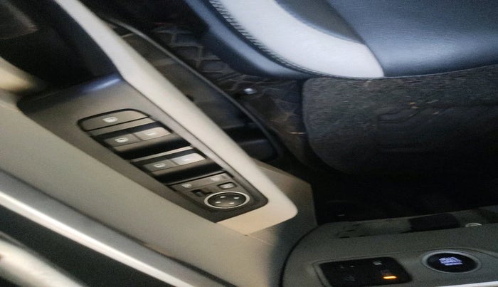 2023 KIA CARENS PRESTIGE PLUS 1.5 IMT DIESEL 7 STR, Diesel, Manual, 52,586 km, interior