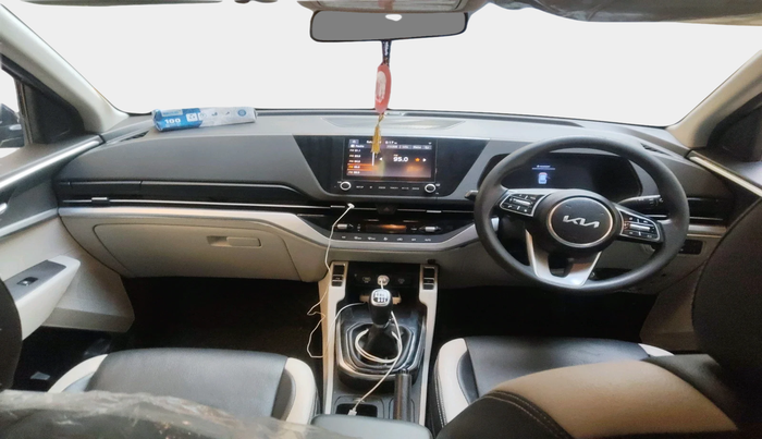 2023 KIA CARENS PRESTIGE PLUS 1.5 IMT DIESEL 7 STR, Diesel, Manual, 52,586 km, interior