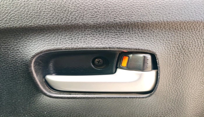 2013 Maruti Wagon R 1.0 VXI, Petrol, Manual, 29,673 km, interior