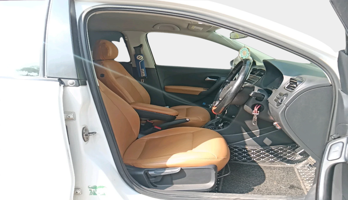 2017 Volkswagen Polo GT TSI AT, Petrol, Automatic, 81,571 km, interior