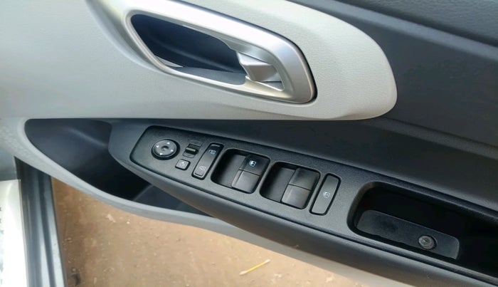 2023 Hyundai GRAND I10 NIOS SPORTZ 1.2 KAPPA VTVT, Petrol, Manual, 28,271 km, interior