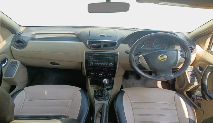 2014 Nissan Terrano XV D THP 110 PS, Diesel, Manual, 2,85,847 km, interior