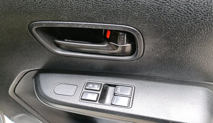 2018 Maruti IGNIS SIGMA 1.2, Petrol, Manual, 49,826 km, interior