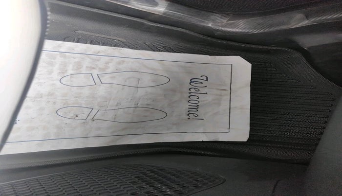 2024 Tata NEXON CREATIVE + 1.2 PETROL, Petrol, Manual, 7,692 km, interior