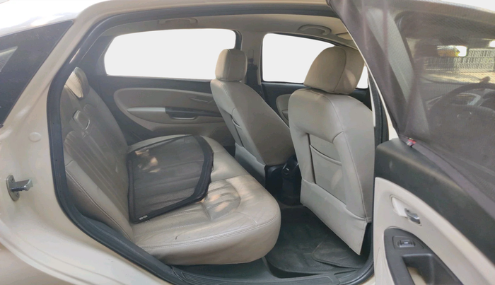 2014 Fiat Linea EMOTION 1.3, Diesel, Manual, 81,309 km, interior