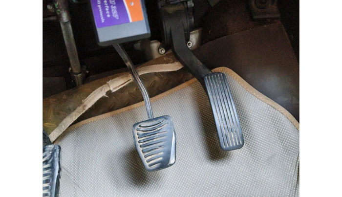 2012 Mahindra XUV500 W6, Diesel, Manual, 1,29,794 km, interior