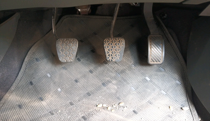 2014 Ford Ecosport TITANIUM 1.5L DIESEL (OPT), Diesel, Manual, 1,34,988 km, interior