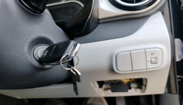 2021 Hyundai GRAND I10 NIOS SPORTZ AMT 1.2 KAPPA VTVT, Petrol, Automatic, 30,612 km, interior