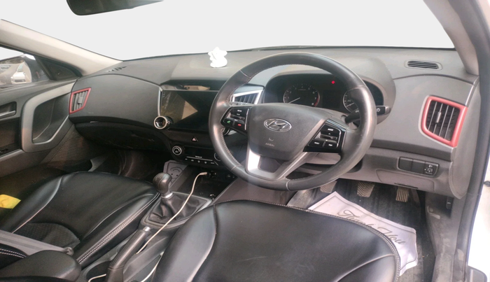 2016 Hyundai Creta SX PLUS 1.6 PETROL, Petrol, Manual, 52,417 km, interior