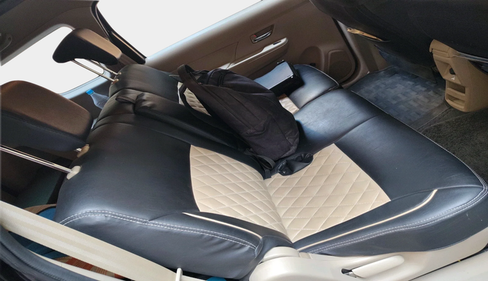 2023 Maruti Ertiga ZXI (O) CNG, Petrol, Manual, 26,381 km, interior