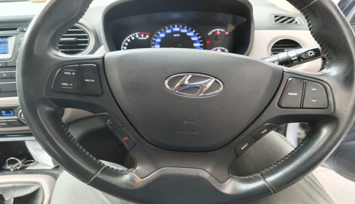 2015 Hyundai Xcent SX 1.2 (O), Petrol, Manual, 65,042 km, interior